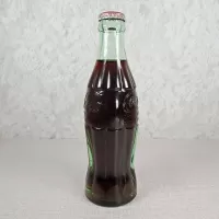 Dallas Texas vintage 6 oz full hobbleskirt Coke bottle with Red Coca Cola Classic cap: Right - Click to enlarge