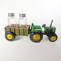 Tractor Trailer Salt and Pepper Shakers Set in Box - Click to enlarge